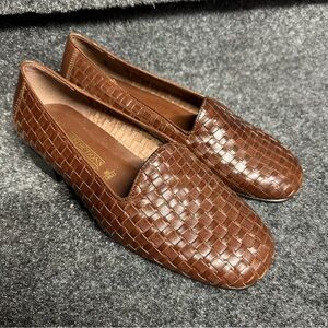 Vintage chocolate Brown woven genuine leather loafers twee fairy western whimsy